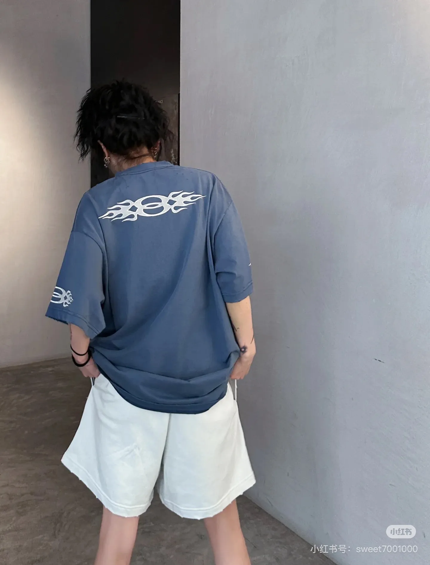 # Balenciaga/ # T Same Style